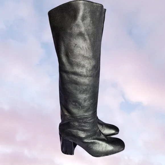 Stuart Weitzman Black Knee High Pull On Soft Leather Gothic Heel Boots Sz 9.5 - Picture 3 of 8